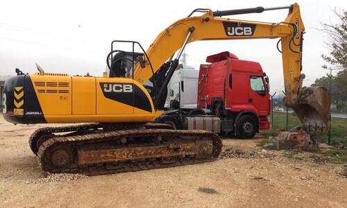 Гусеничный экскаватор JCB JS 200LC