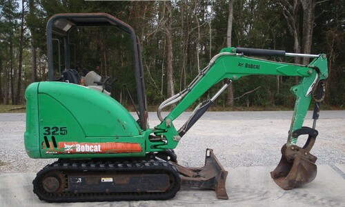 Аренда гусеничного экскаватора Bobcat 325