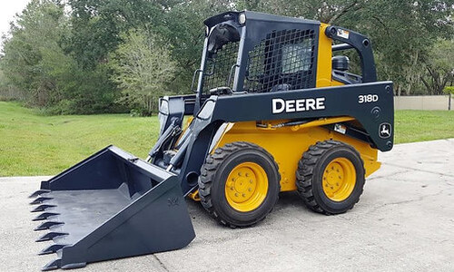 Аренда мини-погрузчика John Deere 318D