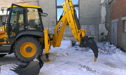 Аренда экскаватора JCB 4CX с рыхлителем